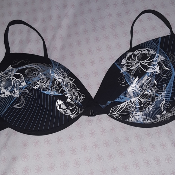 Bathing suit - Picture 3 of 6